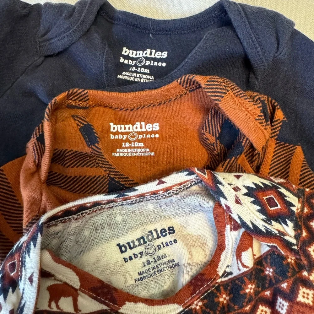 Bundles Baby Place | Fall Long Sleeved Bodysuit & Sock Set | 12-18 months